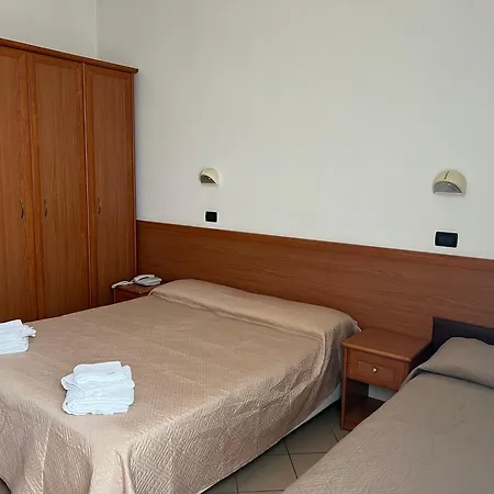 Trocadero - Koolibry Червия